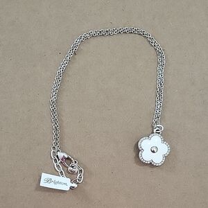 NWT Reversible Brighton Silver White Flower Necklace: Dazzling Love White Flower